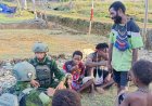 Satgas TNI Hadirkan Senyum di Fawi: Komsos dan Kesehatan untuk Warga Papua